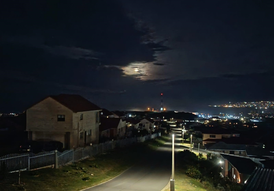 5 Bedroom Property for Sale in Seemeeu Park Western Cape